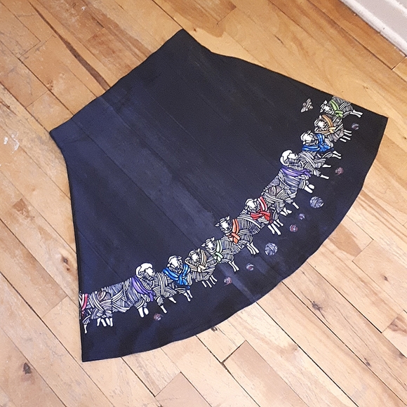 Sheep Skirt - Picture 1 of 2